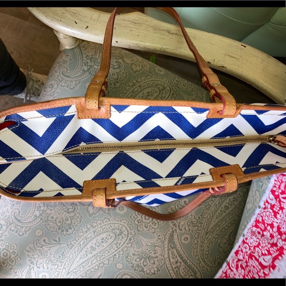 Dooney & Bourke Chevron Tote - Picture 7 of 11